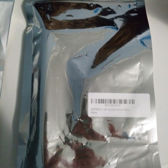 💄Stroke of Beauty lip gloss new in package💄 - Picture 6 of 6